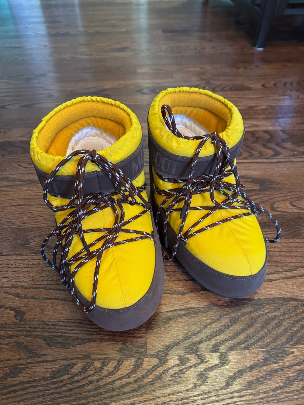 Moon Boot Women’s Yellow and Brown Winter Lace-Up Boots